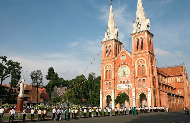 Ho Chi Minh City & Cu Chi Tunnels Deluxe Day Tour In Small Group