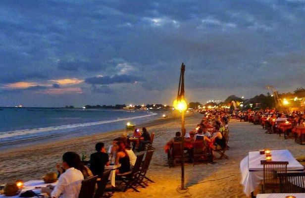 Romantic Seafood Dinner at Jimbaran