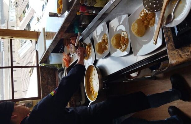 Ecuadorian Cooking Classes Rooftop (English)