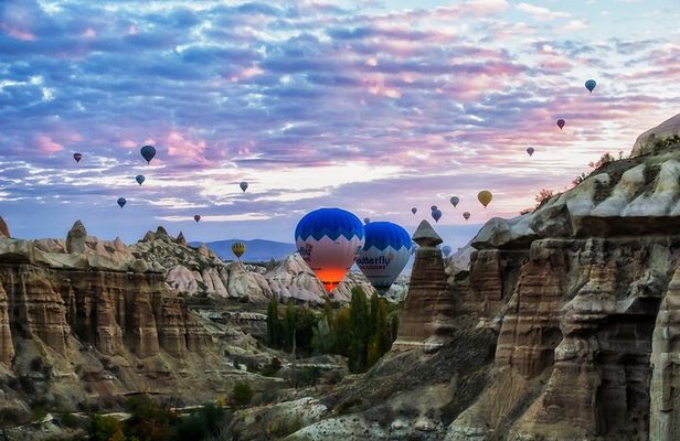 4 Days Turkey Tour: Cappadocia, Pamukkale, Ephesus