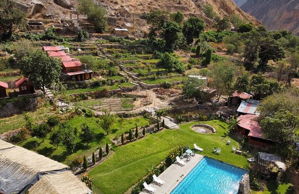 Trekking 2 Days to the Colca Canyon