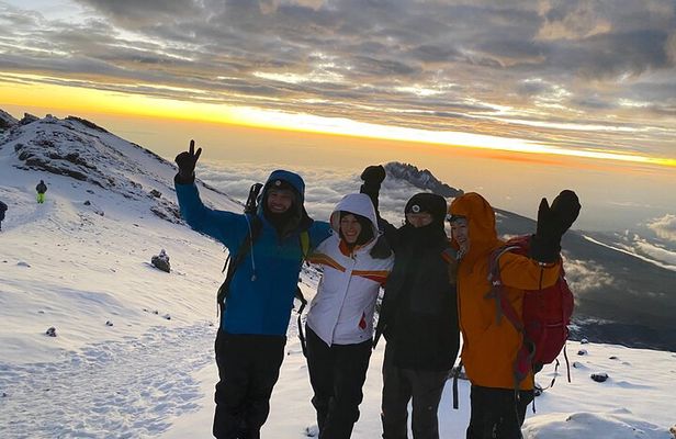 Kilimanjaro Climbing Lemosho Route 8 Days.