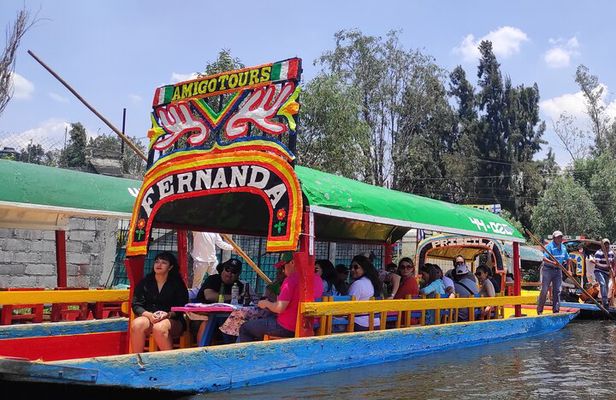 Xochimilco, Coyoacán & Frida Kahlo Museum