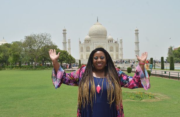 Overnight Taj Mahal & Agra City Tour from Delhi by Train