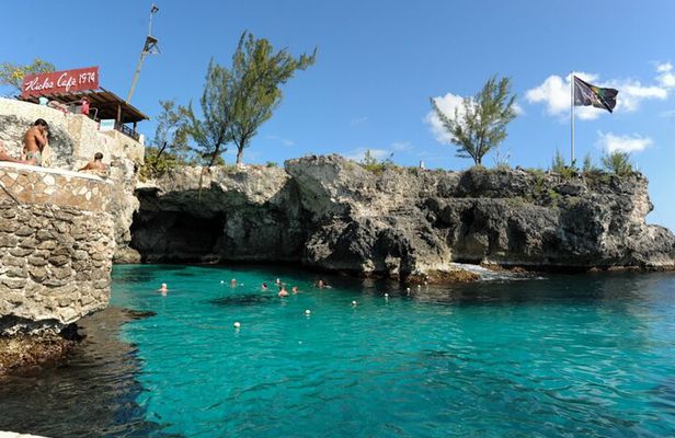 Bamboo Rafting, Snorkeling at 7-mile Beach, Rick’s Cafe in Negril