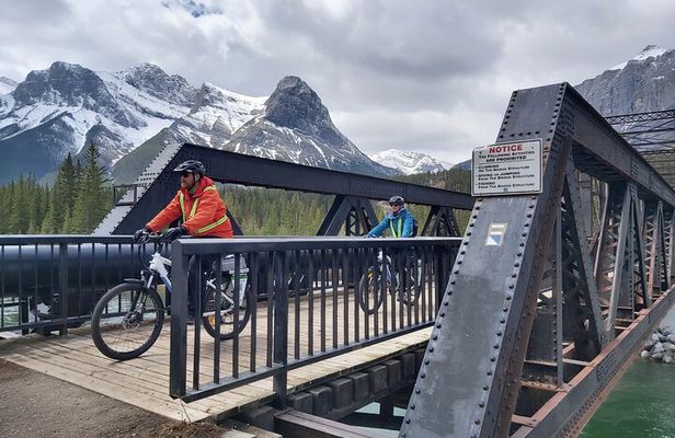 Guided E-Bike Tour of Canmore