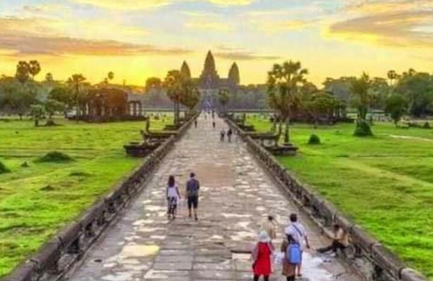 Personalised Angkor Wat Sunrise by Tuk-Tuk
