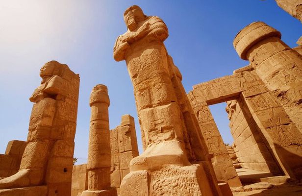 Private Luxor Experience: Valley of the Kings & Queens with Lunch