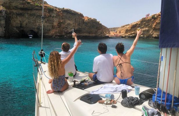 Private Boat Charter to Comino Blue Lagoon