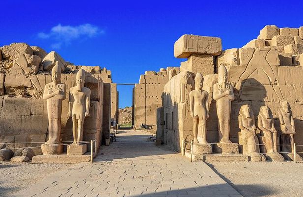 Luxor 2 Days Highlights Tour from Cairo by Plane