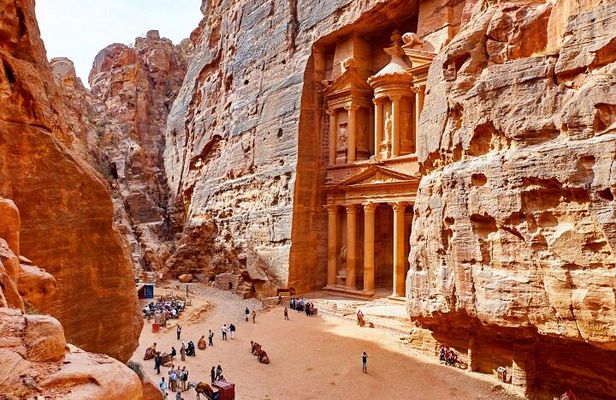 Private Petra Sightseeing day tour from Aqaba port