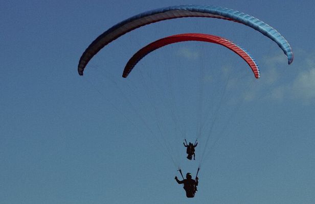 Cloudbase Paragliding in Gudauri, Georgia