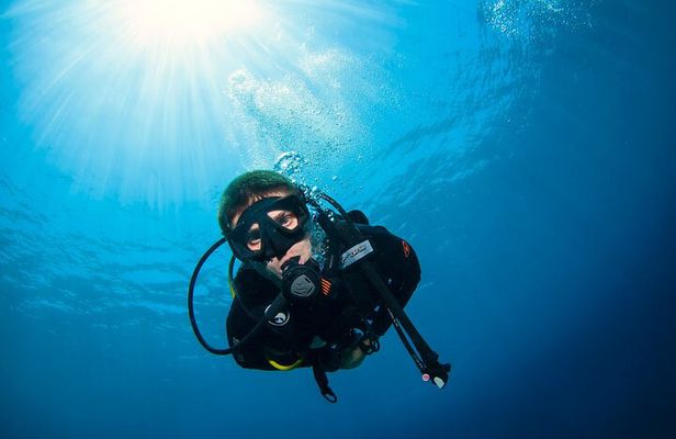 2 Days & 1 Night - 2 Dives in Lembongan/Penida (for certified divers)