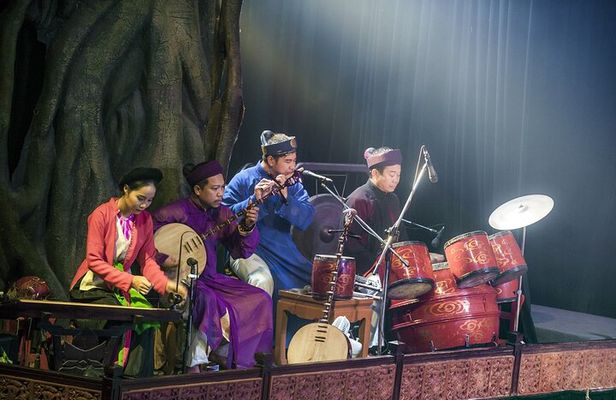 Hanoi: Amazing Water Puppet Show-Buddha Buffet (Vegan/Vegetarian)