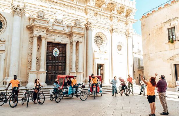 Lecce Historical Attractions Tour in Group (2h)