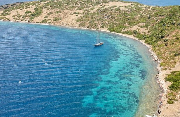 Bodrum Boat Trip With Lunch 11:00 to 17:00