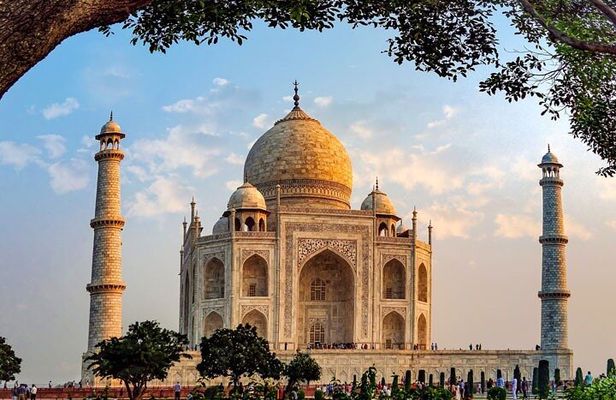 Private Sunrise Taj Mahal Tour from Delhi: Taj Mahal & Agra Fort 