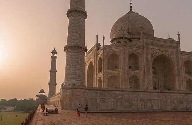 Same Day Agra Taj Mahal And Agra Fort Tour From Delhi - All Inclusive Package