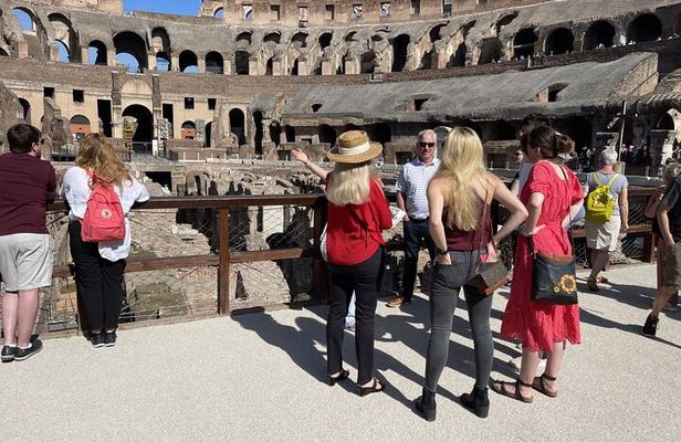 Colosseum Arena Private Tour with Access Forum and Palatine hill