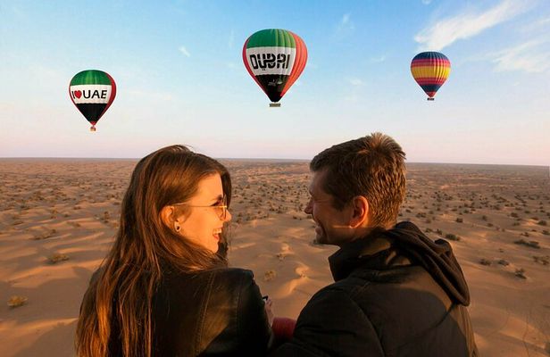 Hot Air Balloon Flight in Dubai with Refreshments Including Pickup & Drop off