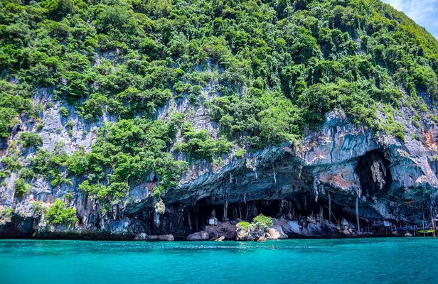 Maya Bay, Phiphi Island & Khai Day Trip with transfer from Phuket