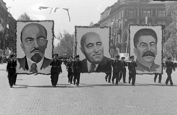 Life Under Communism" with optional visit to the House of Terror