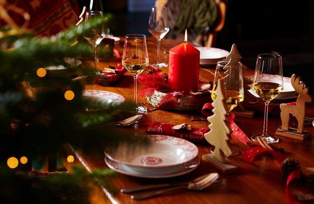 Immersive cellar tour-tasting-Christmas meal 100% immersive