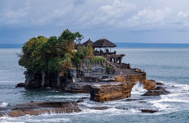 Tanah Lot - Jatiluwih (UNESCO) - Beratan lake -Hidden hill (Wanagiri)-FREE WI-FI