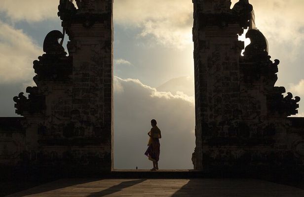 Heaven Gate (Lempuyang) - Tirta Gangga - FREE WIFI