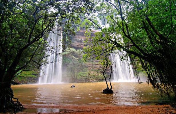 A journey to The Boti Twins Falls & Aburi Botanical Garden
