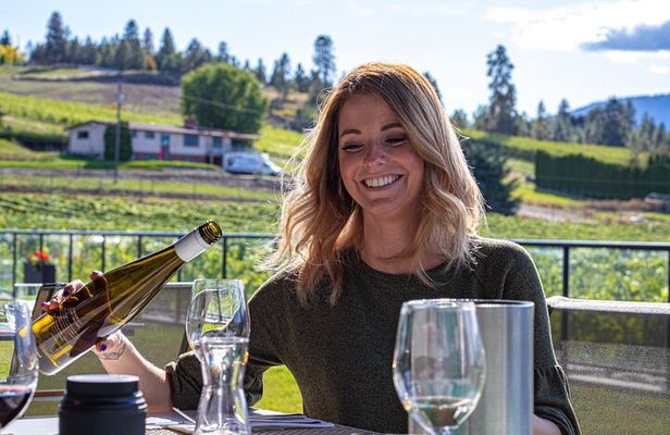 Sunset Sip Wine Tour