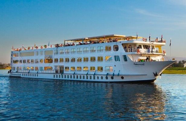 5 Days Nile River Cruise from Luxor to Aswan - With Private Excursions