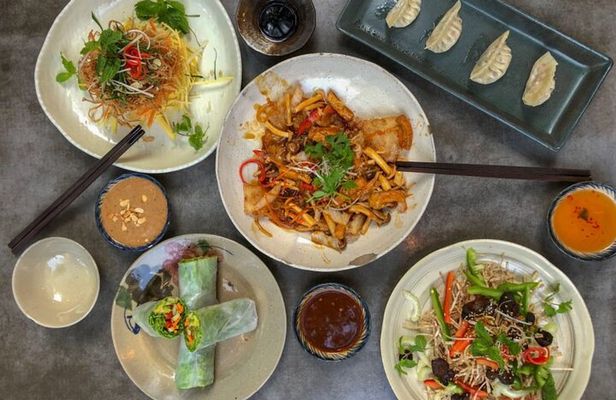 FEMALE TOUR GUIDE | Private Street Food & Sightseeing By Scooter