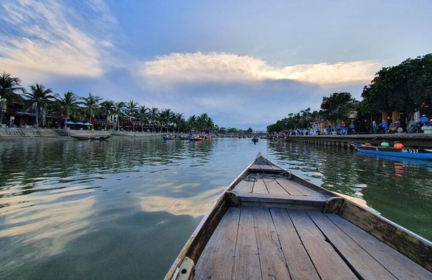 Explore Hoi An and Da Nang by private tour with local guide