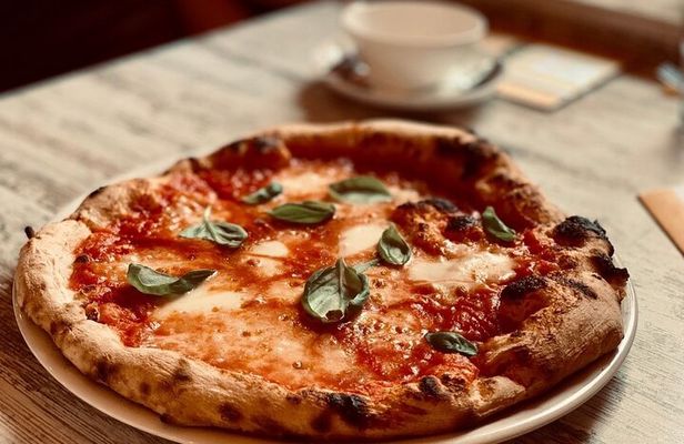 Pizza and Tiramisu Cooking Class in Rome, Piazza Navona