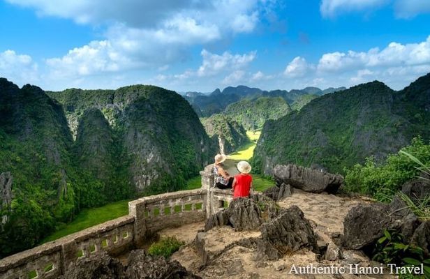 Small Group & Full Day Hoa Lu Tam Coc Mua Cave Tour( Full Inclusions)
