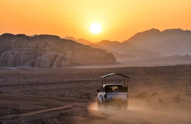 4x4 Full-Day Desert Tour