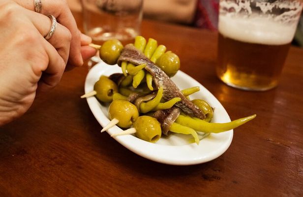 Small Group Basque Food, Pintxos and Wine Tour in San Sebastian 