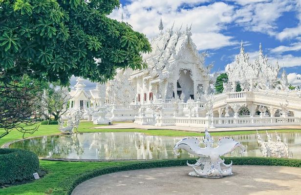 Golden Triangle, White, Black, Blue Temple Full Day Tour From Chiang Mai