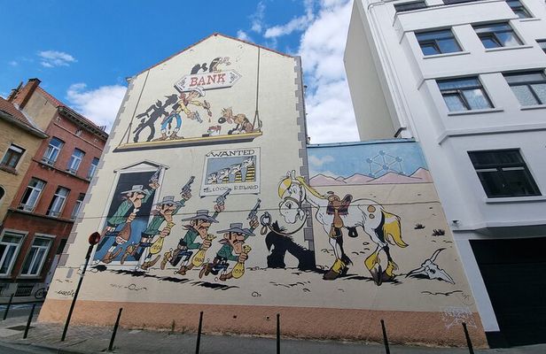 Brussels through its comics murals