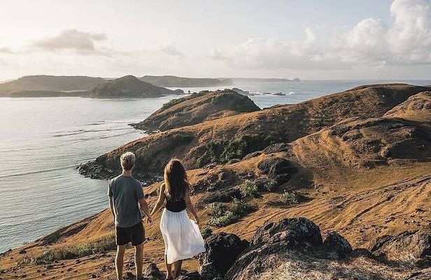 Lombok Day Trip : South Beach & Culture