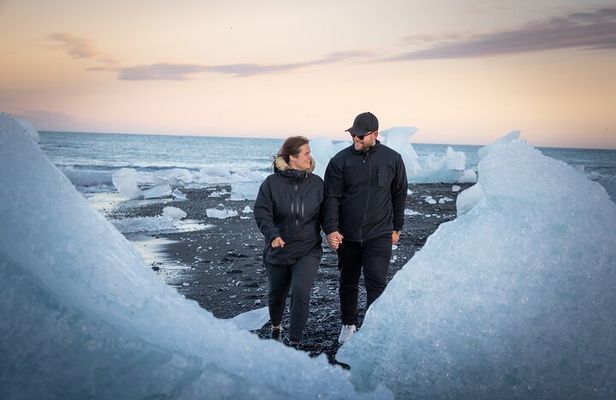 Full-Day Glacier Lagoon, Diamond Beach & Glacier Hike