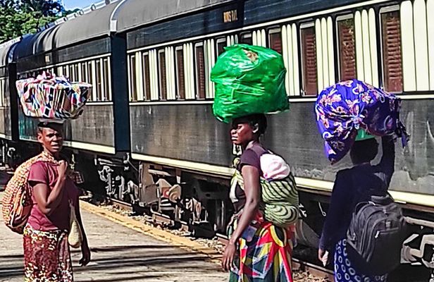 Historic Victoria Falls Town Walk – Immersive Small Group Tour