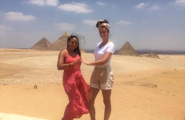 4-Hours Private Giza pyramids Sphinx and shopping tours from Cairo Giza hotels 