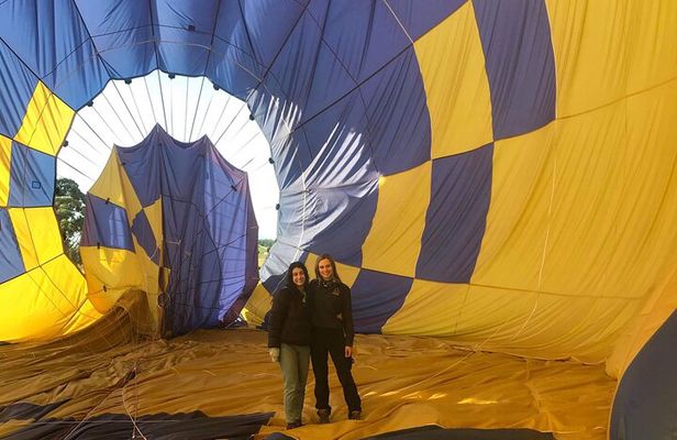 Yarra Valley Balloon Flight with Breakfast & CBD Transfers