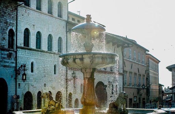 Private St. Francis Basilica of Assisi and City Walking Tour