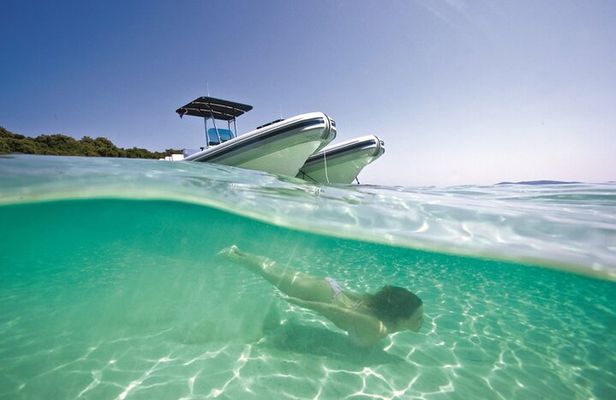 Zadar: Shipwreck Dive, Sandy Beach, Lighthouse & Island Tour