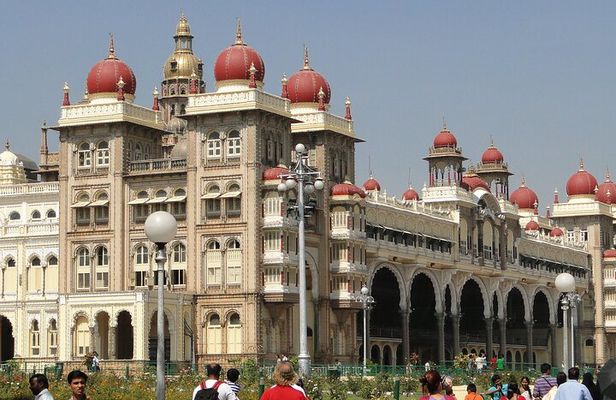 Discover Inheritance of Mysore, Srirangapatna & Somnathpur from Bangalore