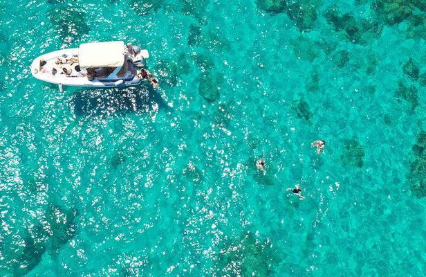 Get your Boat Tour with PRISCILLA to the best Cagliari Coves".