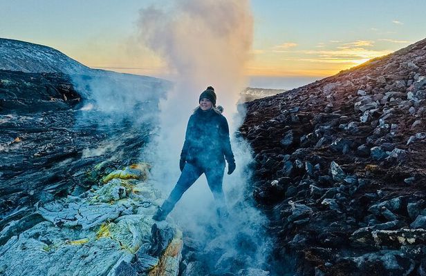 Iceland Hiking Tour to Fagradalsfjall Volcano with Local Guide